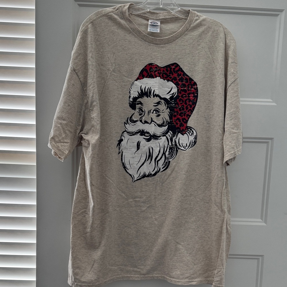 Women’s Christmas Tee Shirt, size XXL
